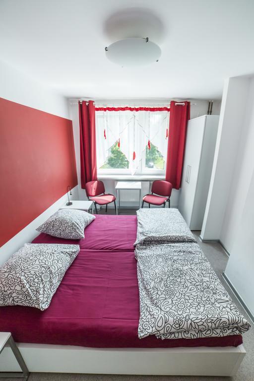 Klimczoka 6 Hostel Katowice Bagian luar foto