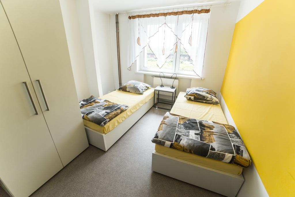 Klimczoka 6 Hostel Katowice Bagian luar foto