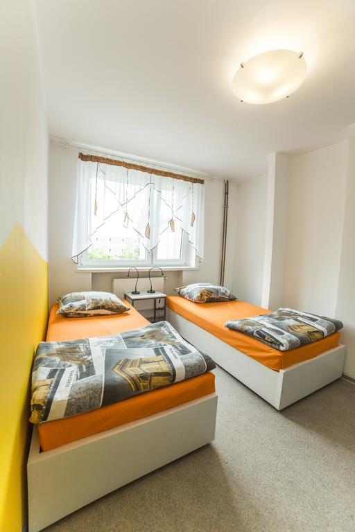 Klimczoka 6 Hostel Katowice Bagian luar foto