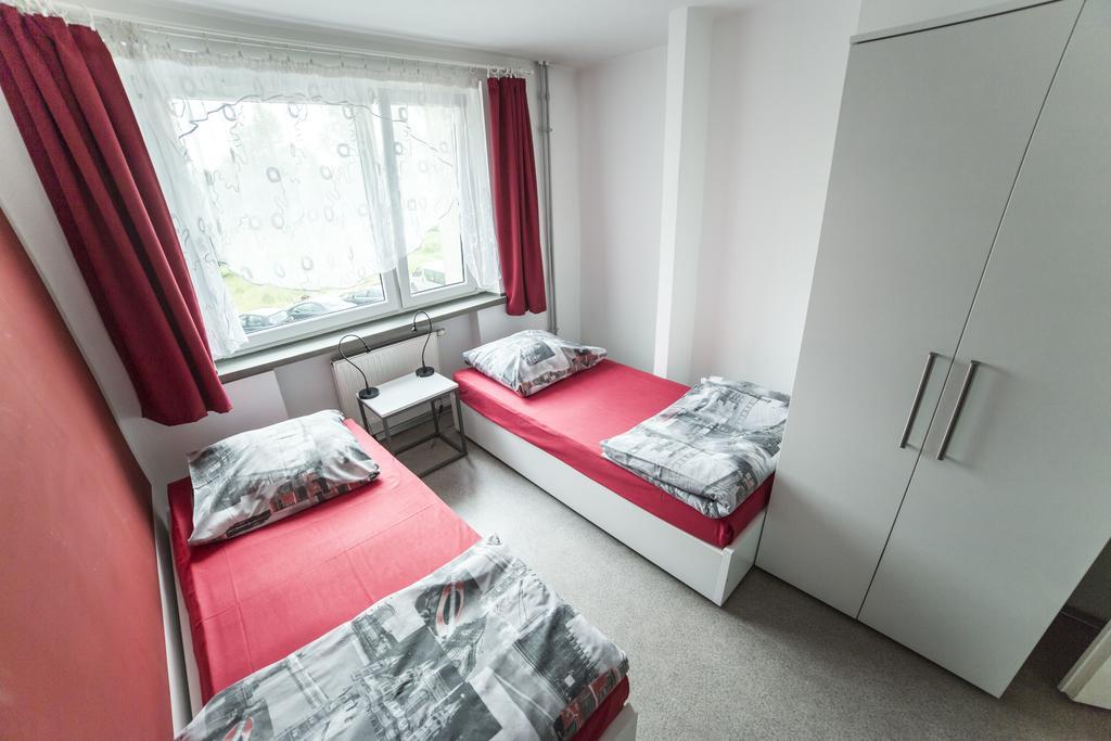 Klimczoka 6 Hostel Katowice Bagian luar foto