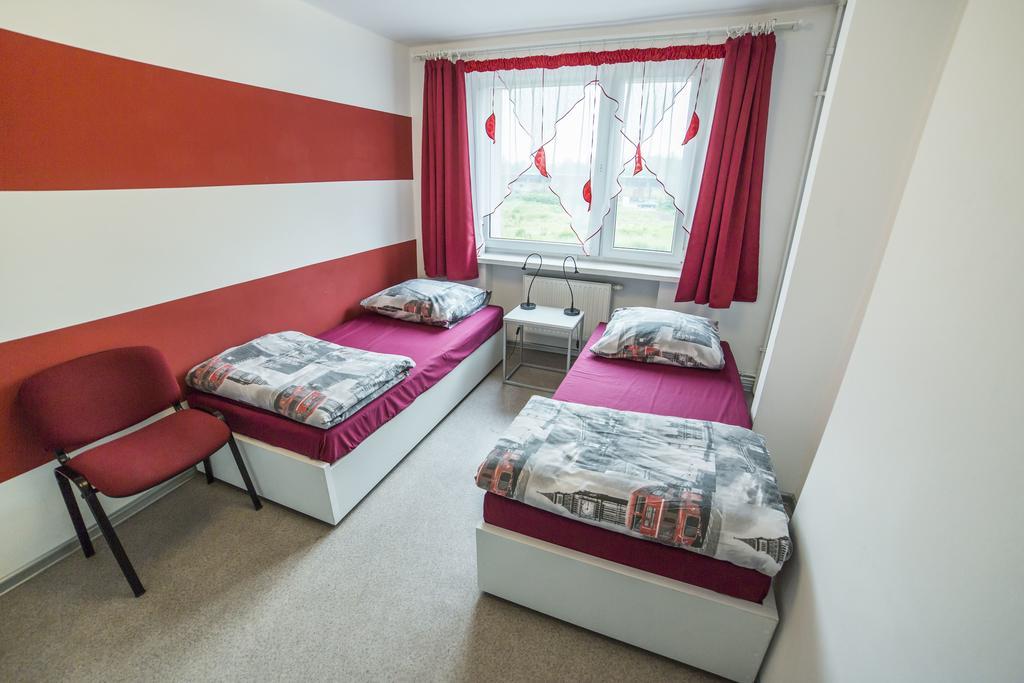 Klimczoka 6 Hostel Katowice Bagian luar foto
